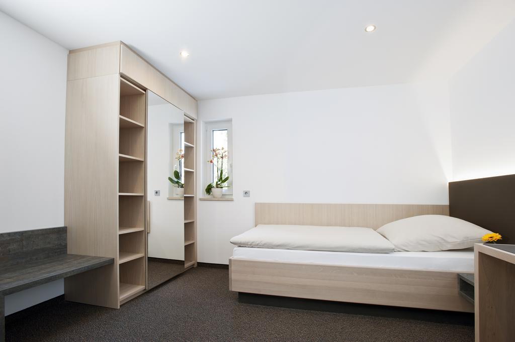 Hotel Kaeferstein Garni Νυρεμβέργη Εξωτερικό φωτογραφία