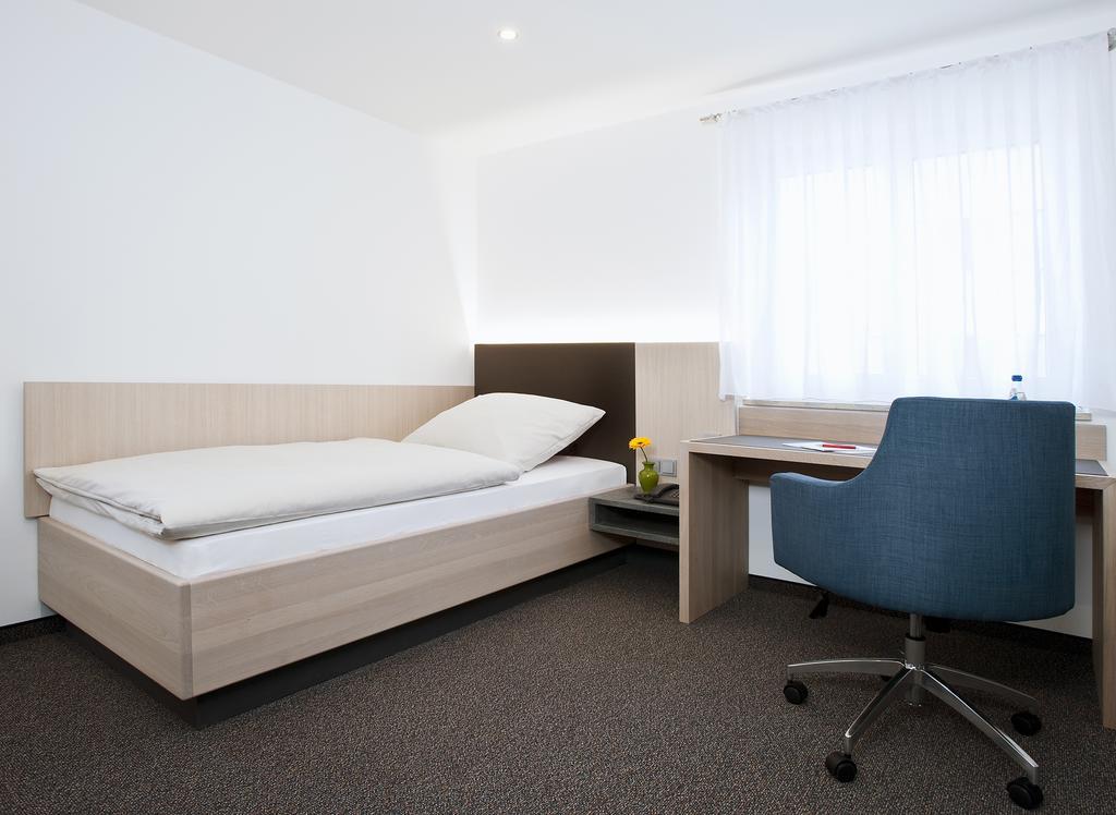 Hotel Kaeferstein Garni Νυρεμβέργη Εξωτερικό φωτογραφία